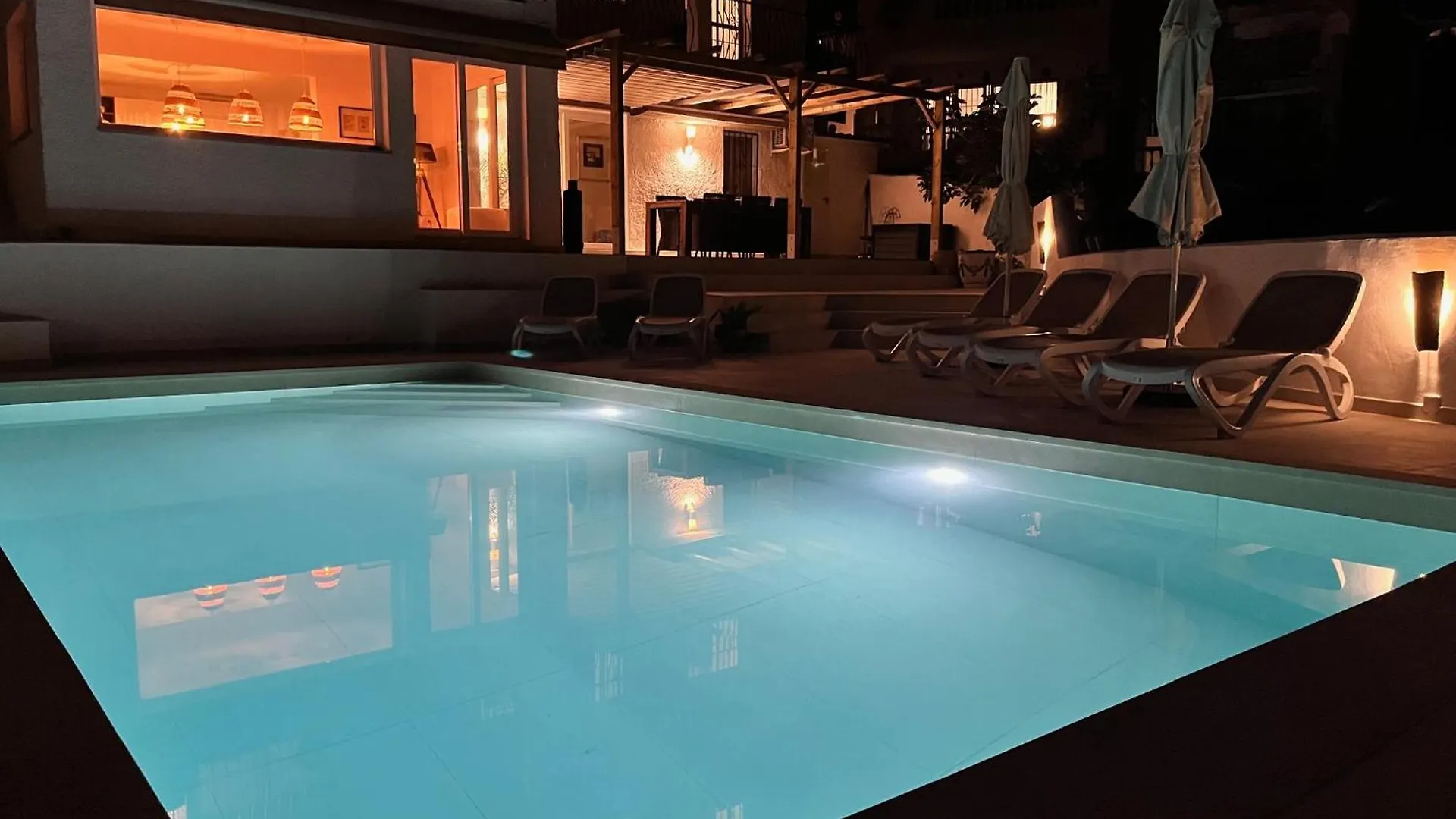 Villa Higuera Nerja 0*,